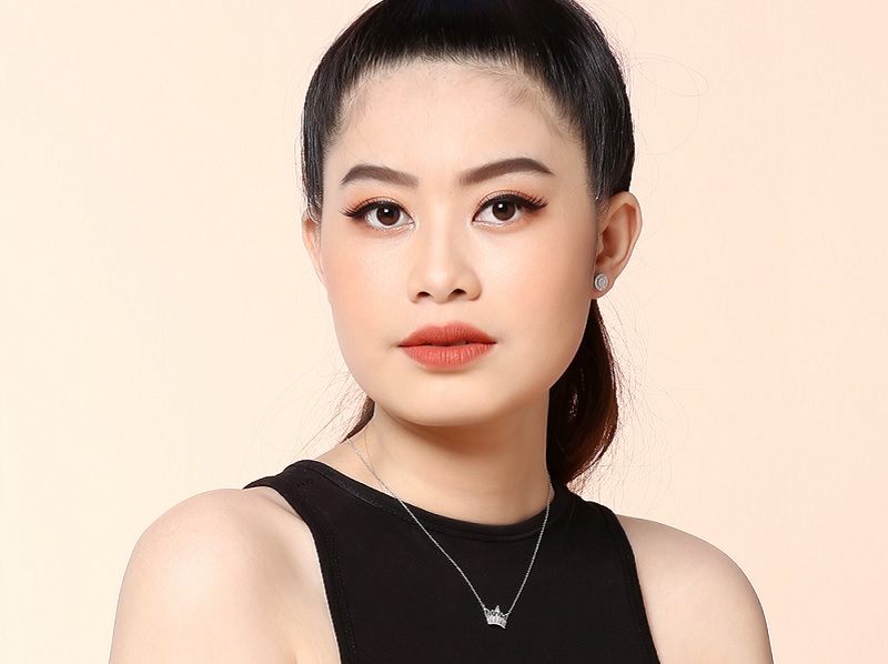 Dây chuyền hình vương miện cá tính